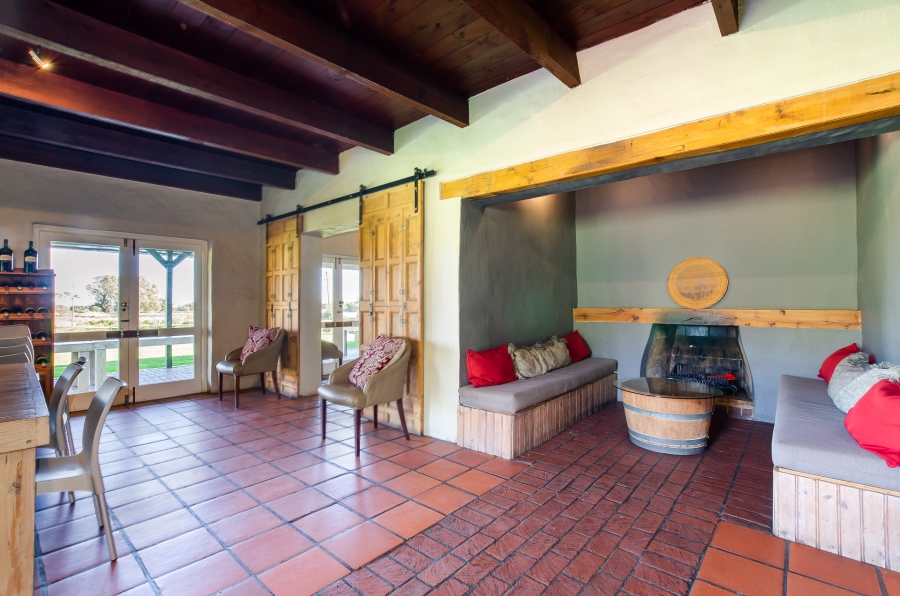 5 Bedroom Property for Sale in Stellenbosch Farms Western Cape